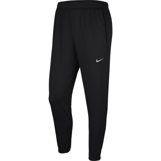 Nike Essential