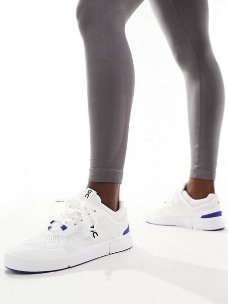 ON The Roger Spin trainers in white and blue