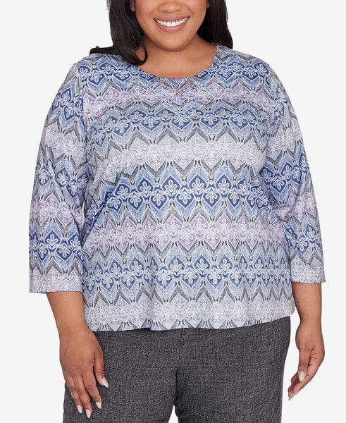 Plus Size Worth Avenue Crew Neck Lace Textured Three Quarter Sleeve Top