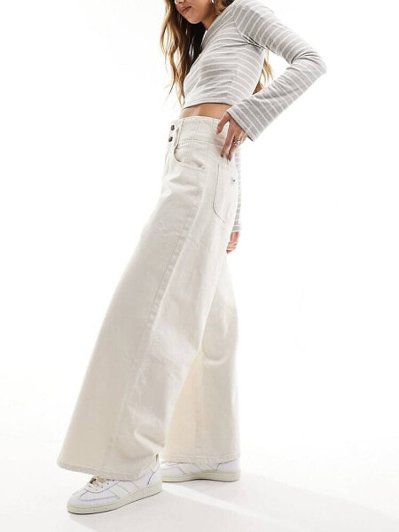  Lee pleated straight leg jeans in ecru