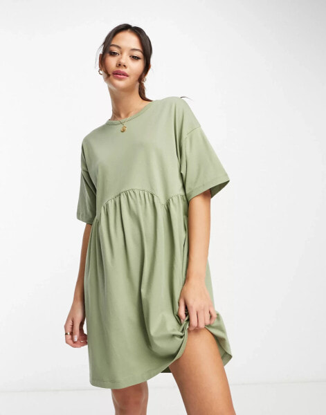 ASOS DESIGN – Kurzärmliges Mini-Hängerkleid in Khaki mit Ziernaht