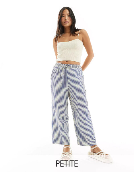 Stradivarius Petite seersucker pull on trouser in blue stripe