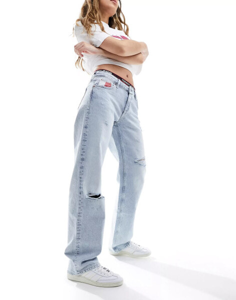 Tommy Jeans Sophie low waisted straight jeans in light wash