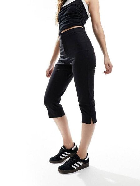 Stradivarius capri pant in black 