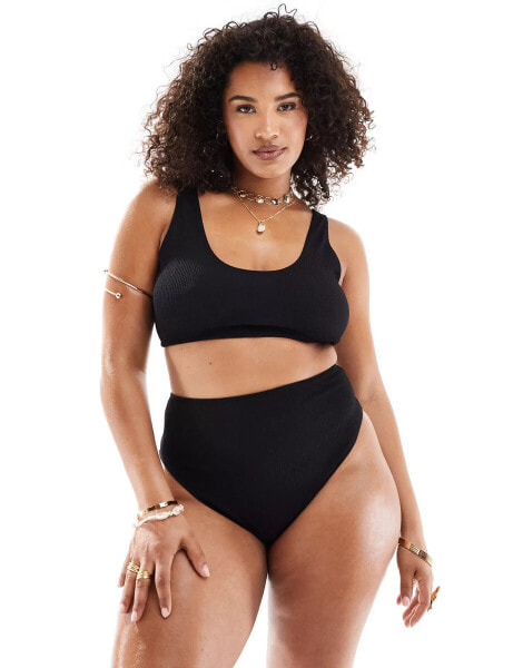 ASOS DESIGN Curve – Amy – Mix and Match – Bikinihose in Schwarz mit Knitterstruktur, hohem Beinausschnitt und hohem Bund