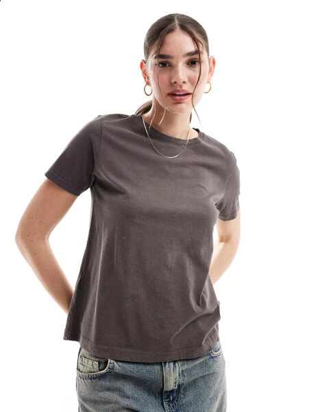 Mango round neck t-shirt in washed brown