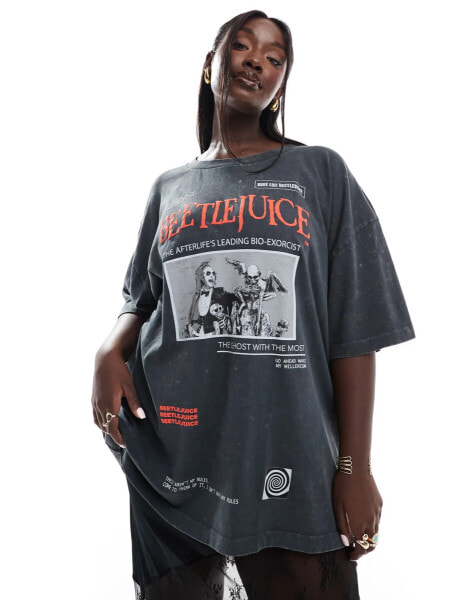 ASOS DESIGN Curve boyfriend fit t-shirt with beetlejuice licence graphic in washed charcoal