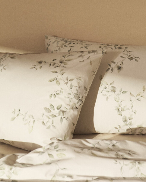 Leaf print pillowcase