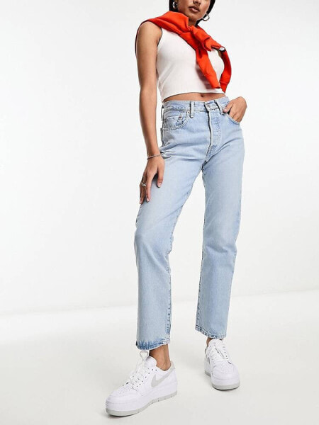 Levi's 501 crop jean in light blue wash