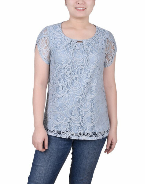 Petite Lace Petal Short Sleeve Top