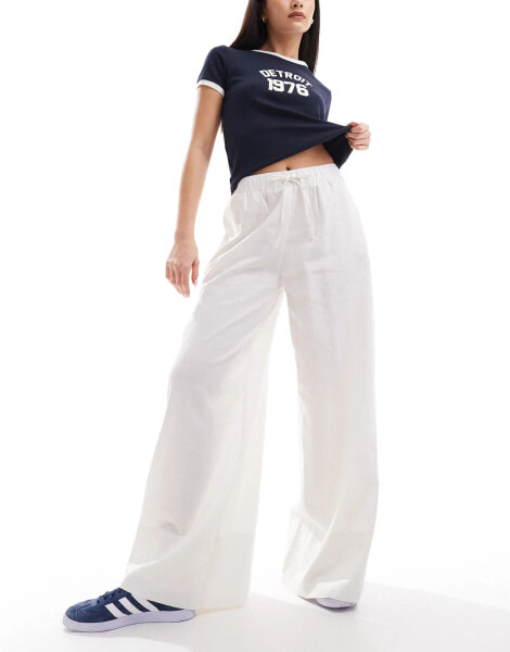 Stradivarius linen look super wide leg trouser in white