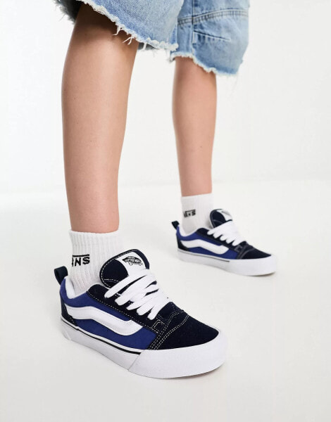 Vans Knu Skool chunky sneakers in navy and white - NAVY