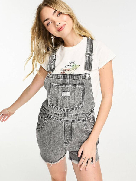 Levi's Vintage short dungarees in black wash