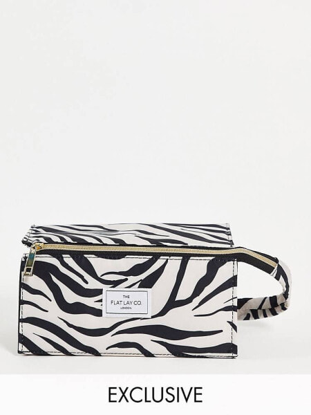 Макияжная коробка Flat Lay Co. X ASOS - Zenith Makeup Case Zebra.