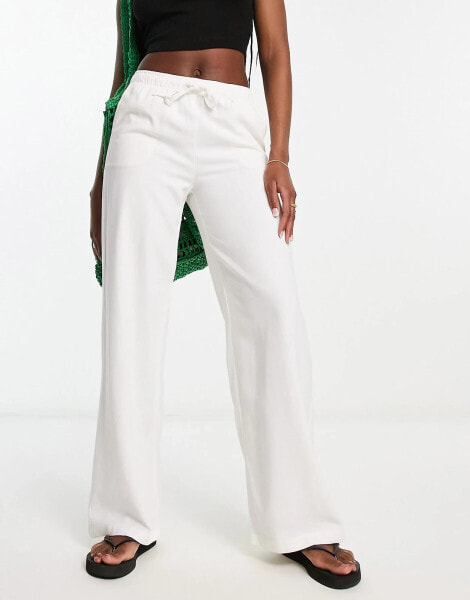 Stradivarius linen look trouser with drawstring in white