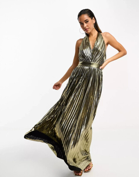 TFNC – Plissiertes Neckholder-Maxikleid in Gold