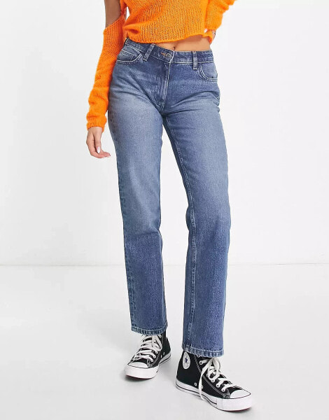 COLLUSION x005 straight leg jeans in mid blue wash