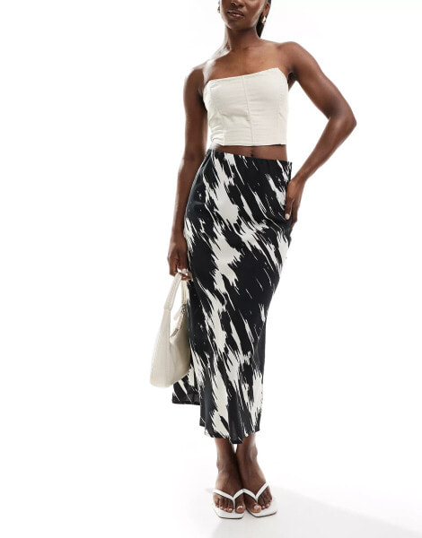 New Look satin midi skirt in black pattern