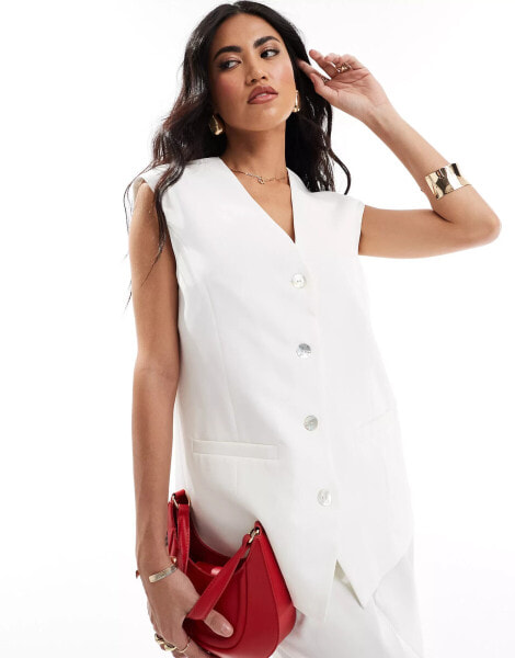 Kaiia tailored oversized waistcoat co-ord in white