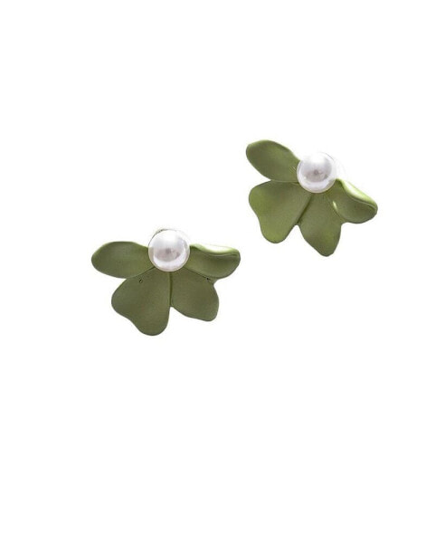 Women's Petal Stud Earrings