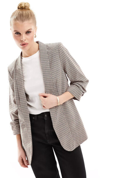 Pieces ruched sleeve blazer in check