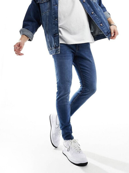 Jack & Jones pete tapered jeans in light blue