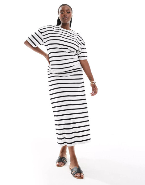 ASOS DESIGN Curve crew neck midi t shirt dress with ruched side in black and white stripe