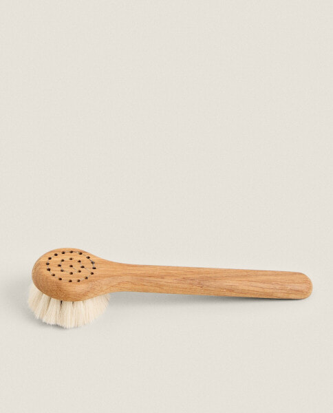 Iris hantverk face brush