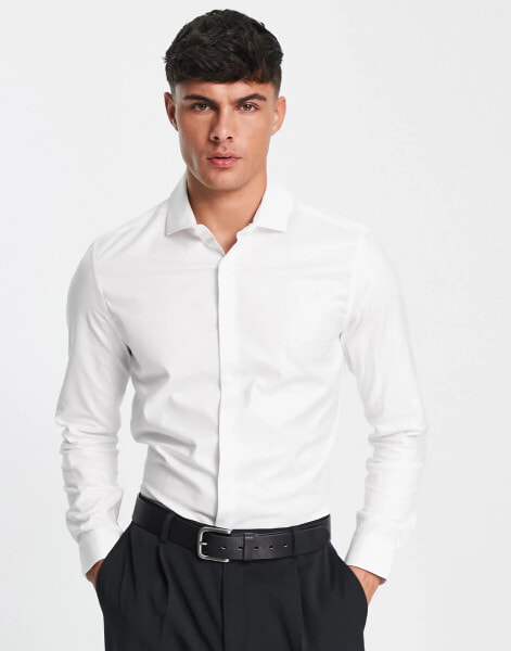 ASOS DESIGN easy iron slim fit twill shirt with cutaway collar in white