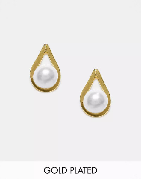 Kingsley Ryan pearl teardrop stud earrings in gold plated