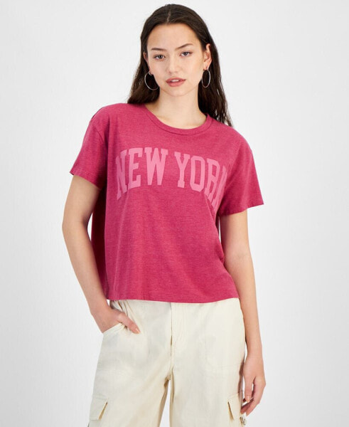 Juniors' New York Graphic-Print Tee