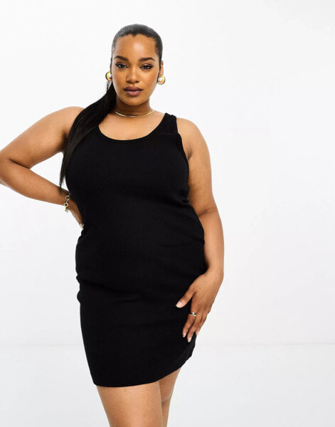 ASOS DESIGN Curve – Geripptes Trägertop-Minikleid in Schwarz mit U-Ausschnitt