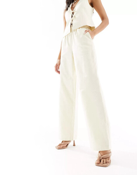 4th & Reckless wide leg trousers co-ord in cream