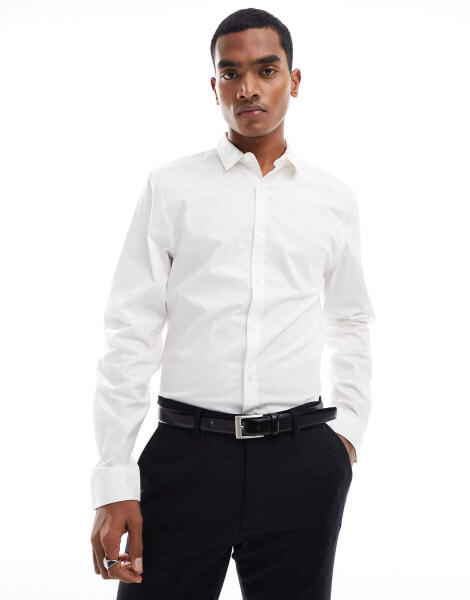 New Look long sleeve poplin shirt in white