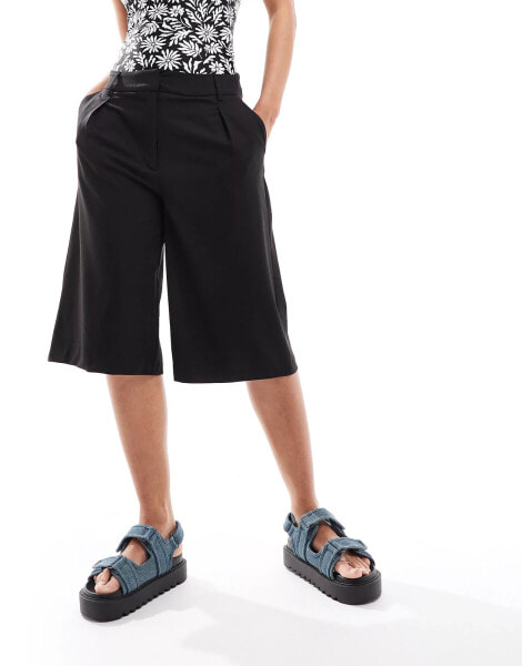 Pimkie tailored longline jorts in black