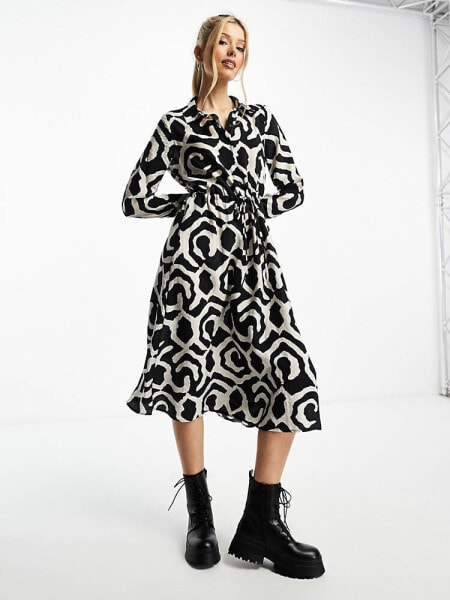 Vero Moda belted shirt maxi dress in mono geo print