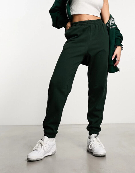 New Look joggers in khaki