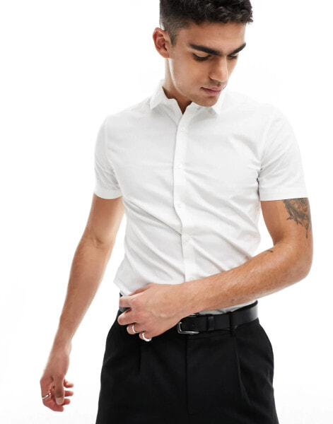 New Look short sleeved muscle fit poplin shirt in white