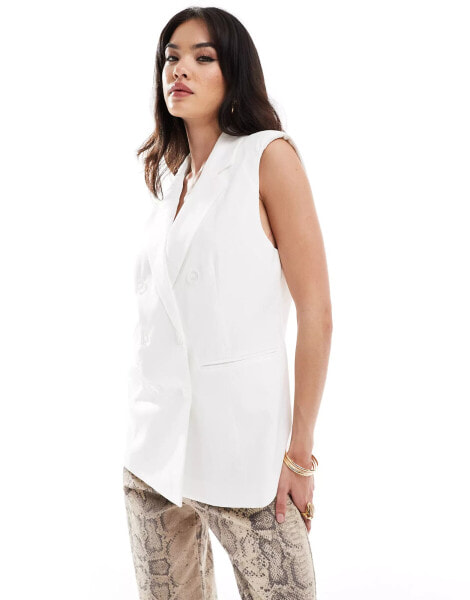 Pimkie tailored longline sleeveless blazer in white