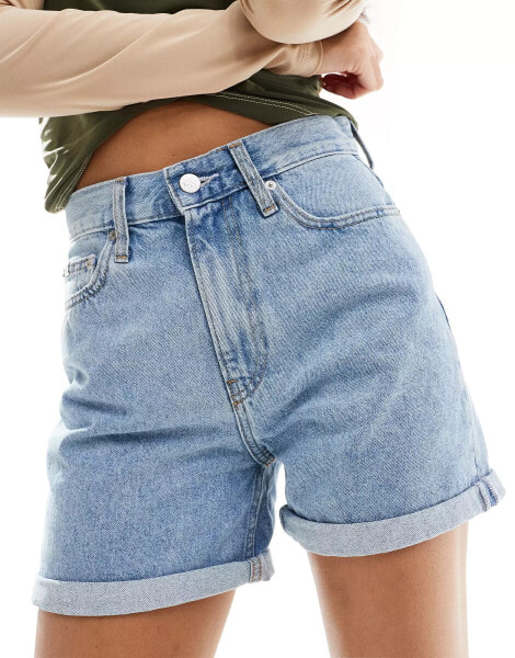 Calvin Klein Jeans mom denim shorts in mid wash