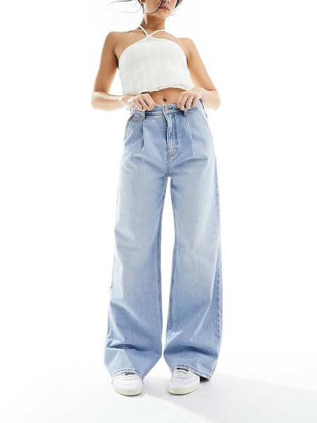 Stradivarius pleat front wide leg jean in light wash blue