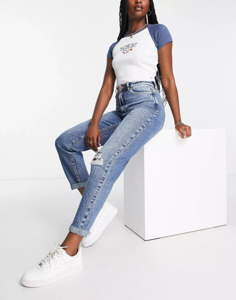 New Look ripped high waisted jeans in midwash