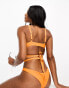 Simmi – Bikinioberteil in Orange mit Riemchendetail, Kombiteil