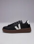 VEJA Urca CWL trainer in black