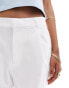 Pull&Bear tailored short in white