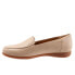 Trotters Deanna T2055-130 Womens Beige Narrow Leather Loafer Flats Shoes