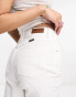 Wrangler straight leg cropped jeans in white