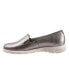 Trotters Universal T2110-033 Womens Silver Leather Loafer Flats Shoes 8.5