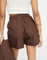 ASOS DESIGN pull on short in chocolate