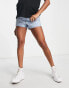 Topshop Maternity – Bequeme, elastische Mom-Jeansshorts in ausgebleichter Waschung